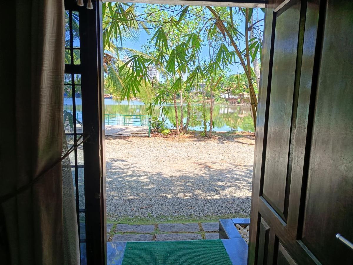 كولاّم Global Backwater Resort المظهر الخارجي الصورة