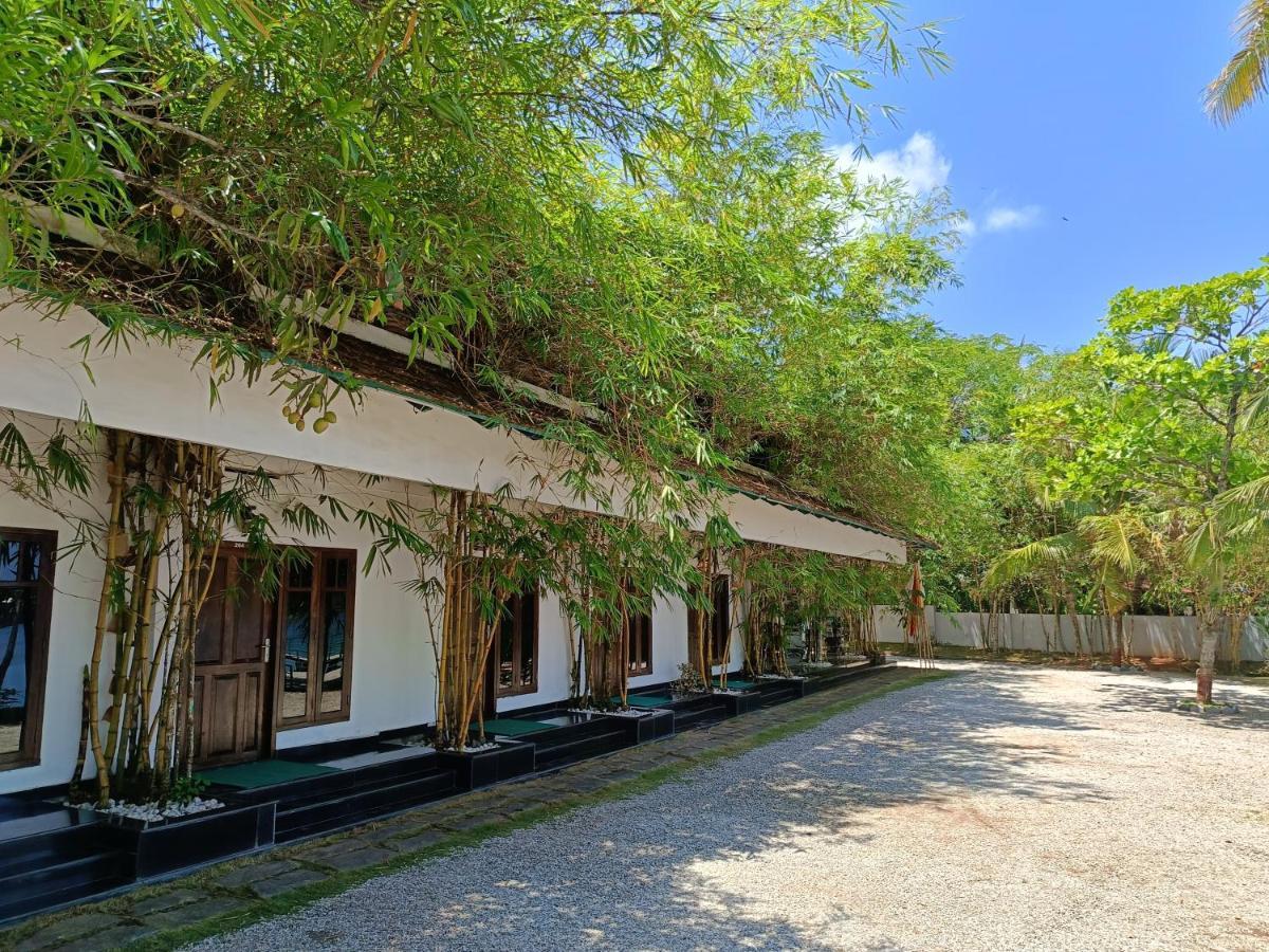كولاّم Global Backwater Resort المظهر الخارجي الصورة