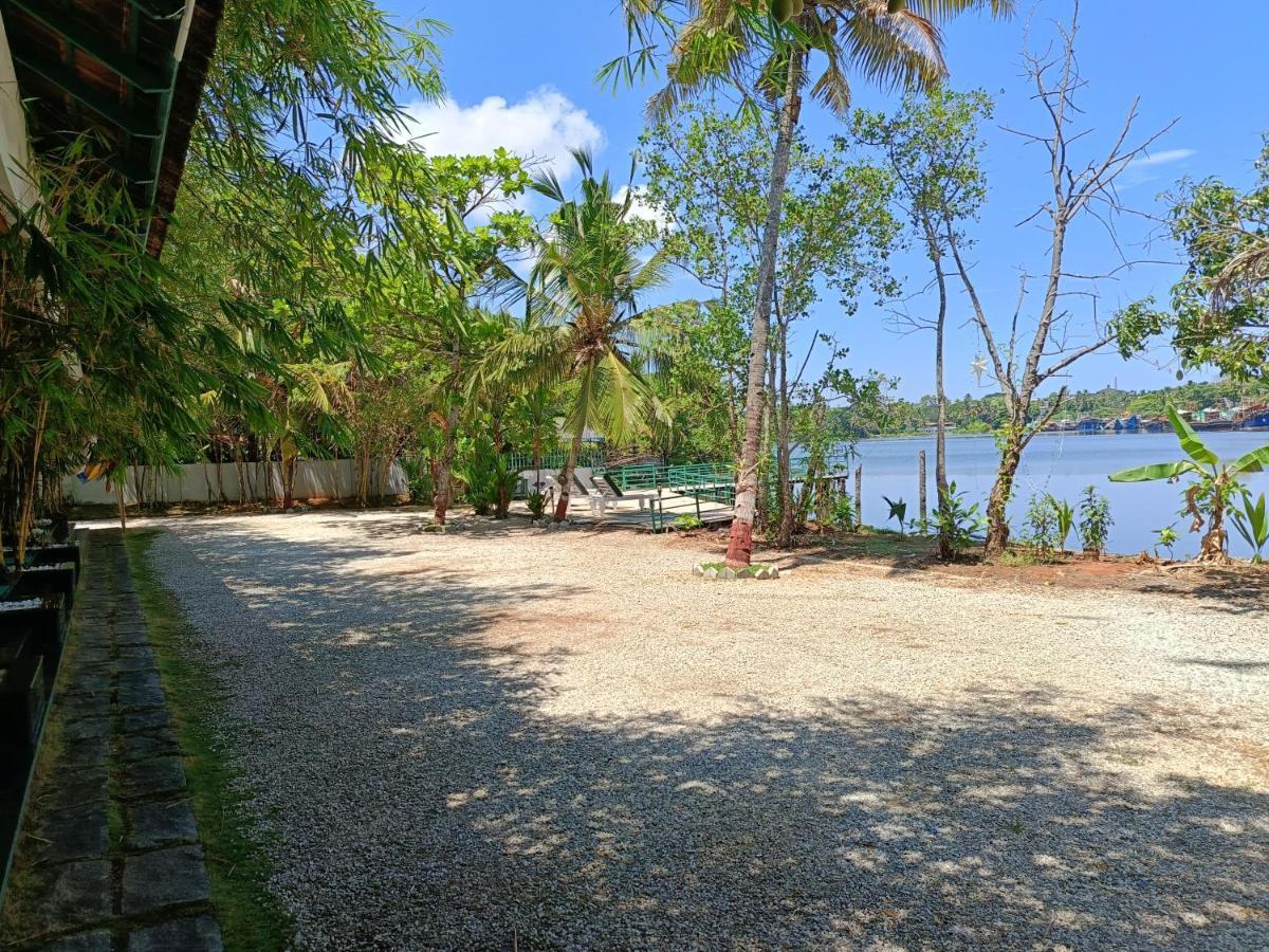 كولاّم Global Backwater Resort المظهر الخارجي الصورة