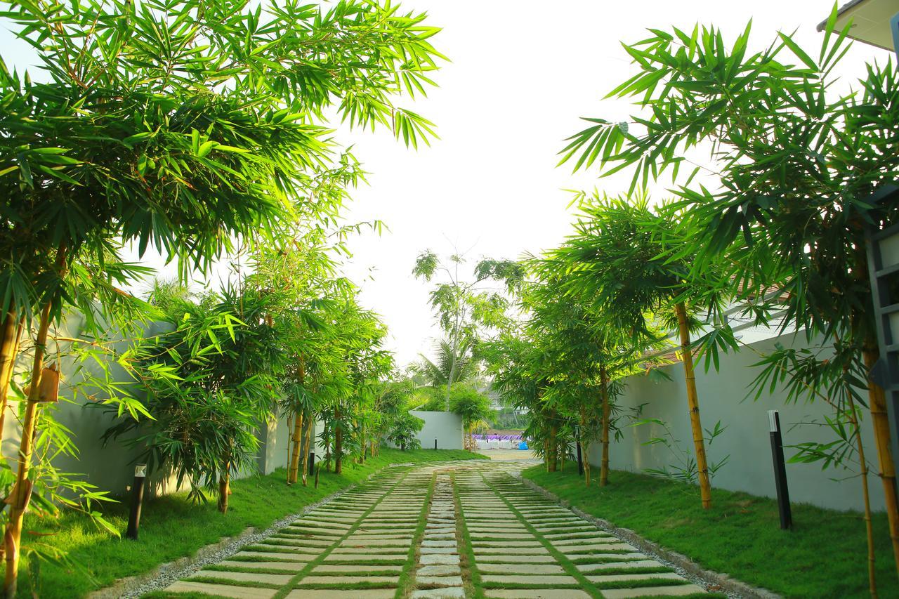 كولاّم Global Backwater Resort المظهر الخارجي الصورة